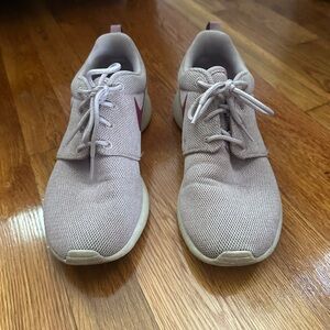 Nike Women's Light Pink Sneakers